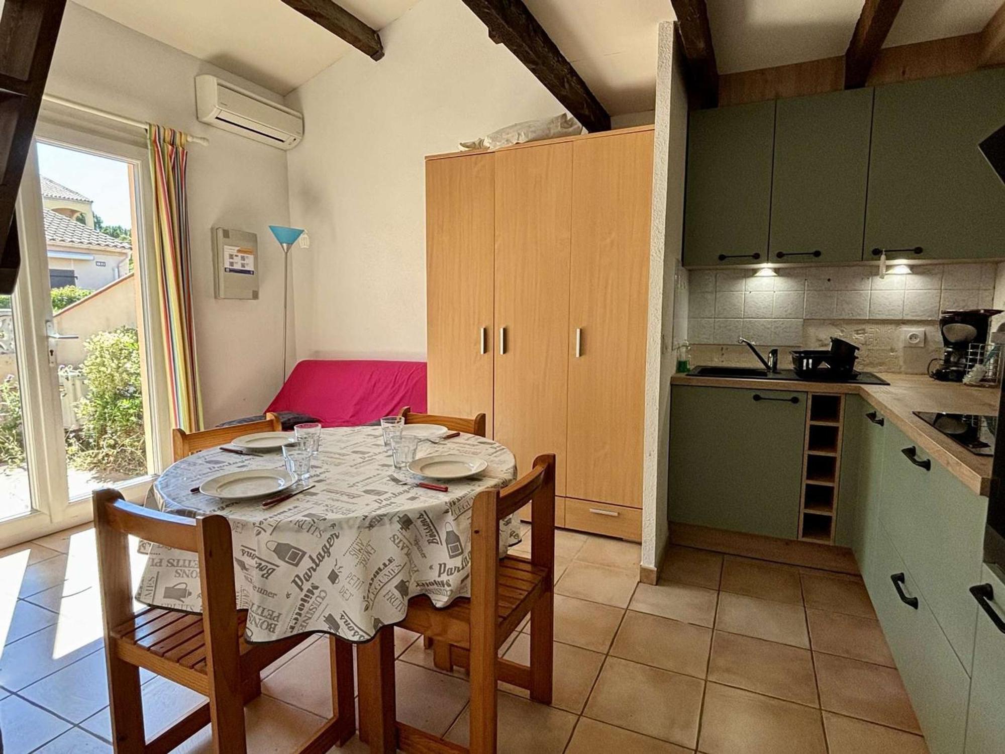 Maison 2 Pieces Avec Mezzanine, Climatisee, Proche Plages, Terrasse Et Parking - - Fr-1-225-106